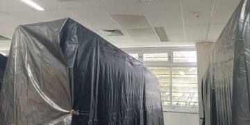 Biblioteca da Faculdade de Educação da USP volta a alagar em São Paulo