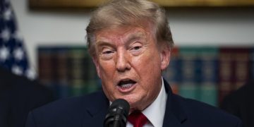 camara-da-capital-do-canada-aprova-que-avenida-trump-tenha-nome-alterado