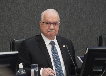 Caso Master: Fachin cobra explicações de Moraes, Mendonça, PGR e PF
