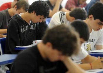 Educação influencia voto de 71% dos brasileiros, aponta pesquisa