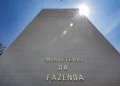 Ministério da Fazenda reduz previsão de crescimento do PIB para 2026